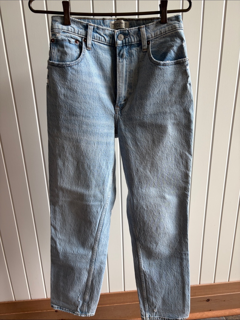 Abercrombie 90’s straight ultra high rise jeans